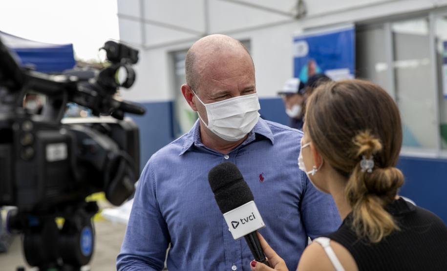 Entre os serviços ofertados gratuitamente estiveram cuidados com a saúde, capacitação, treinamentos, vacinação, orientações sobre trânsito, meio ambiente, segurança e corte de cabelo.