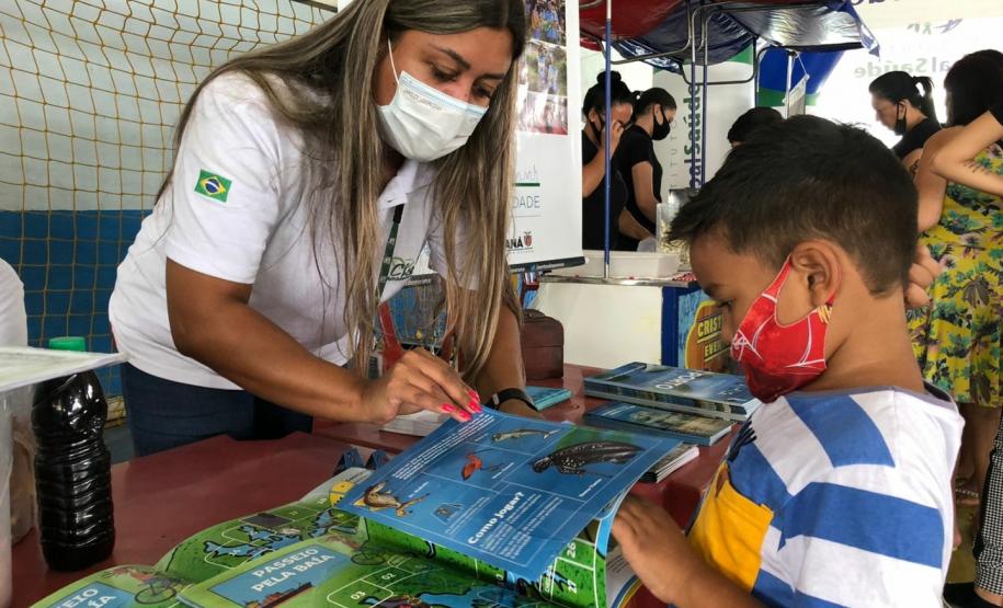 Ação é mensal, leva diversos serviços para a população e acontece em parceria com a Prefeitura de Paranaguá e diversas entidades