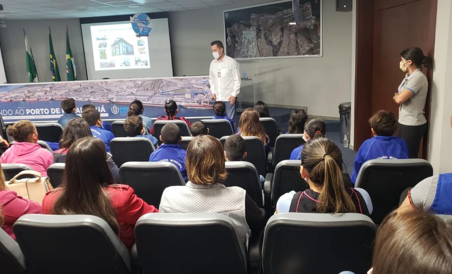 Porto Escola retoma atividades após ser suspenso devido à pandemia