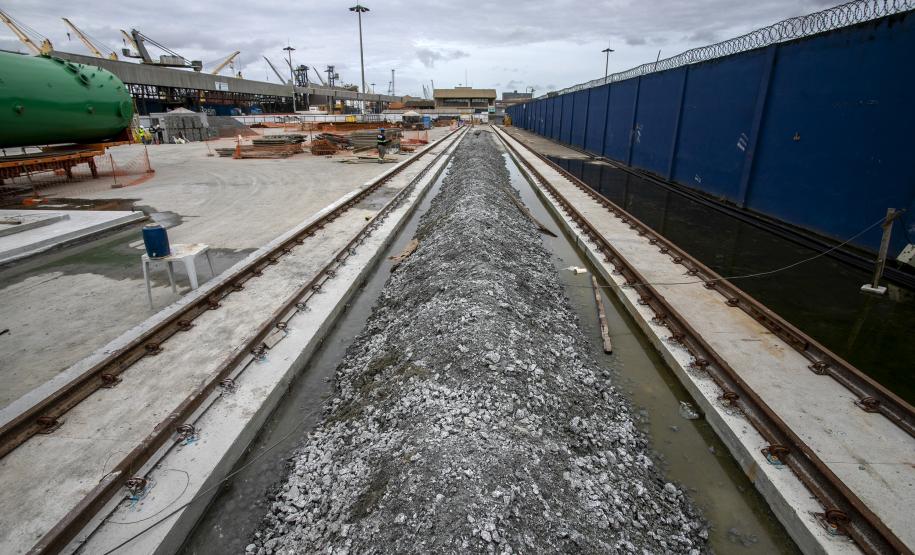 Obra do terminal de celulose do Porto de Paranaguá avança e unidade deve iniciar operação já neste ano