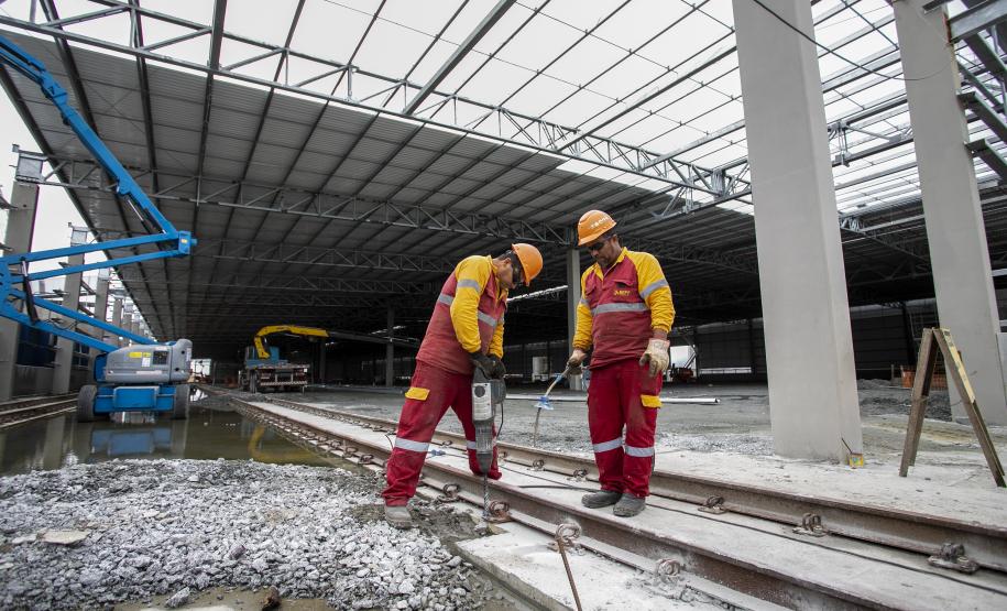Obra do terminal de celulose do Porto de Paranaguá avança e unidade deve iniciar operação já neste ano