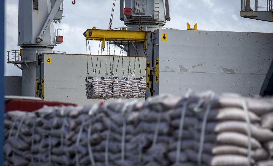 Portos do Paraná registram aumento de 2,4% de movimentação no quadrimestre