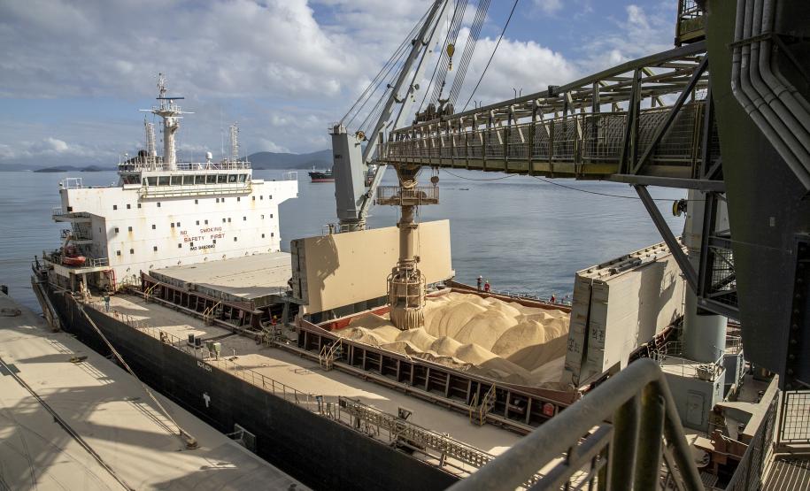 Portos do Paraná registram aumento de 2,4% de movimentação no quadrimestre