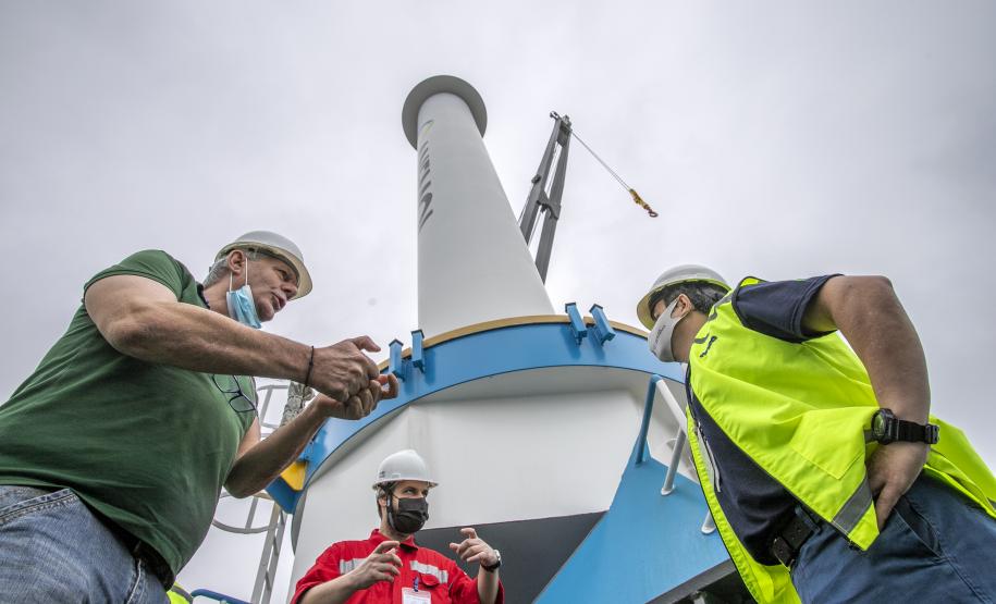 MV Afros foi reconhecido como o graneleiro com o melhor desempenho ambiental no planeta. A embarcação funciona com velas rotatórias, que reduzem o consumo de combustível e permitem maior desempenho na navegação.