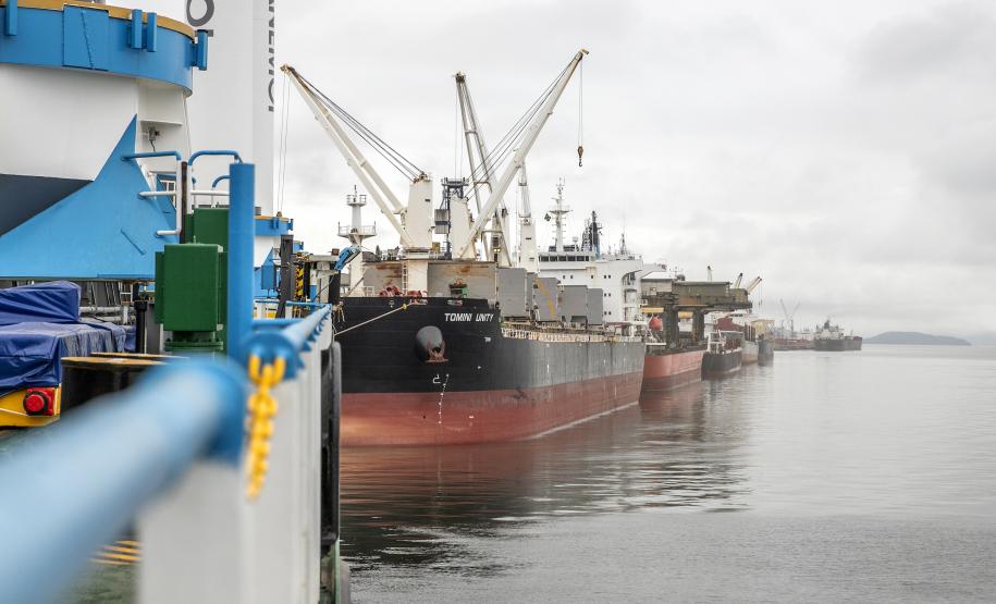 Portos do Paraná registram aumento de 2,4% de movimentação no quadrimestre