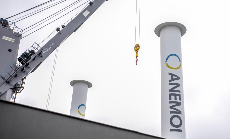 MV Afros foi reconhecido como o graneleiro com o melhor desempenho ambiental no planeta. A embarcação funciona com velas rotatórias, que reduzem o consumo de combustível e permitem maior desempenho na navegação.