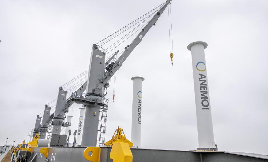 MV Afros foi reconhecido como o graneleiro com o melhor desempenho ambiental no planeta. A embarcação funciona com velas rotatórias, que reduzem o consumo de combustível e permitem maior desempenho na navegação.