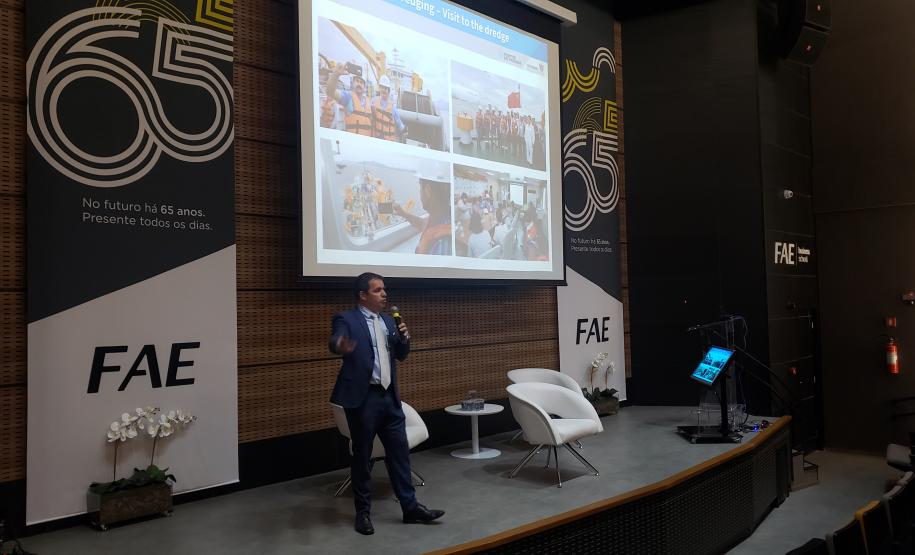 Entre os assuntos abordados, a implantação de técnicas de bioconstruções, práticas permaculturais e as compensações dos licenciamentos ambientais, que beneficiam comunidades que moram nas áreas de influência dos portos paranaenses.