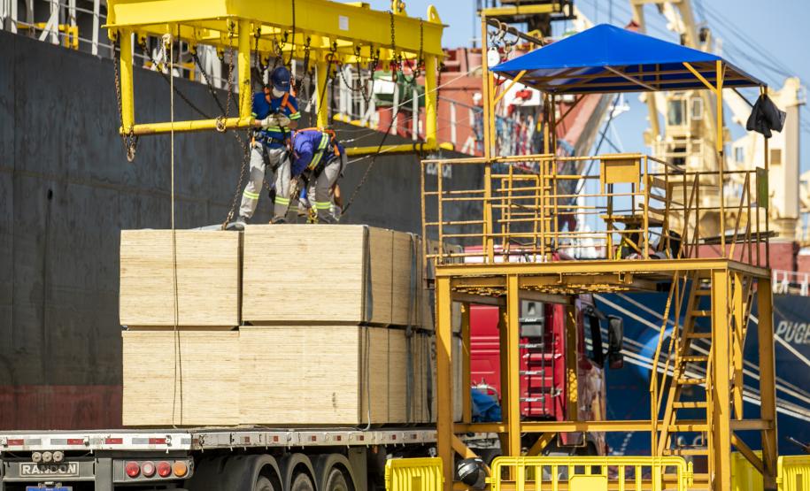 Nos cinco primeiros meses, exportações de carga geral pelo Paraná aumentaram 7%