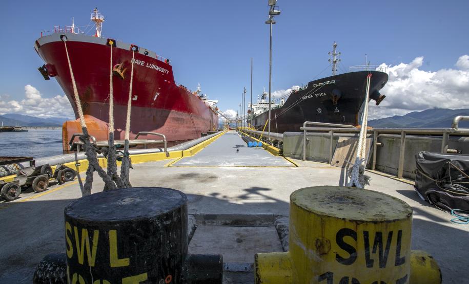 Embarque de líquidos de origem vegetal é destaque nas exportações pelo Porto de Paranaguá