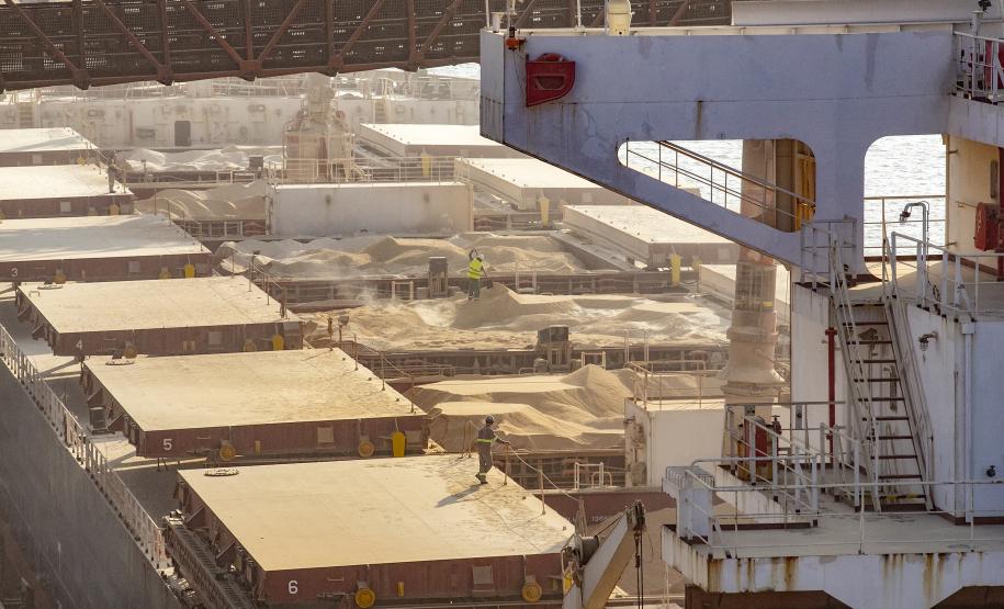 Setembro foi de alta nas exportações pelos portos paranaenses