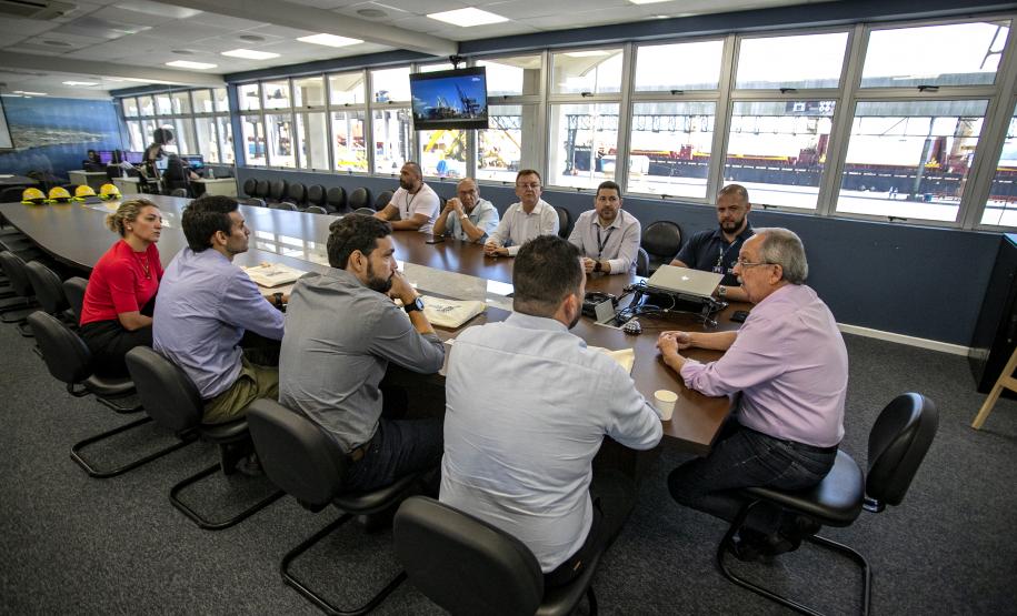 Gestores dos portos do Espírito Santo visitam o Porto de Paranaguá