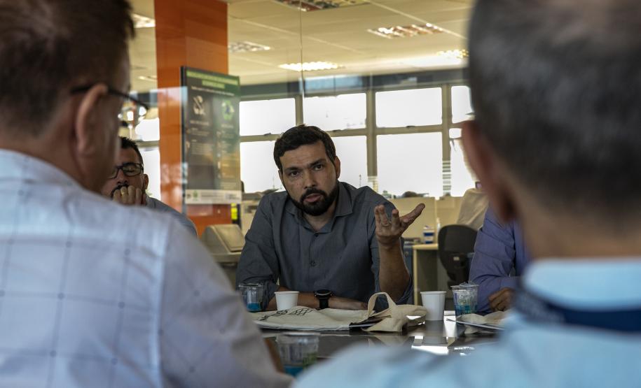Gestores dos portos do Espírito Santo visitam o Porto de Paranaguá