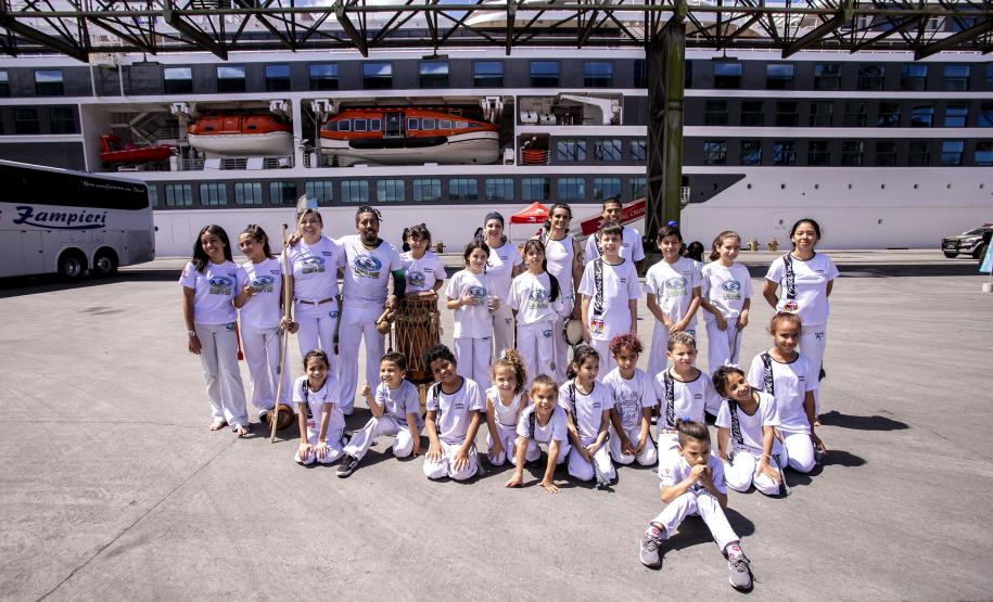 Após três anos, Porto de Paranaguá volta a receber navio com turistas