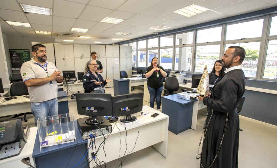 Porto de Paranaguá recebe imagem peregrina de Nossa Senhora do Rocio