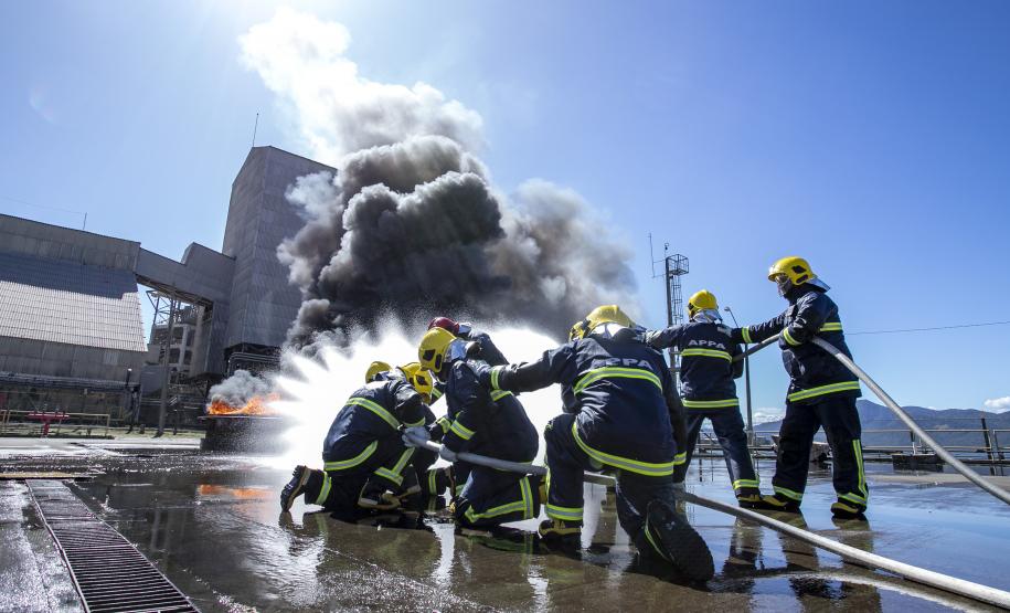 Brigada de Emergência da Portos do Paraná recebe treinamento de nível avançado