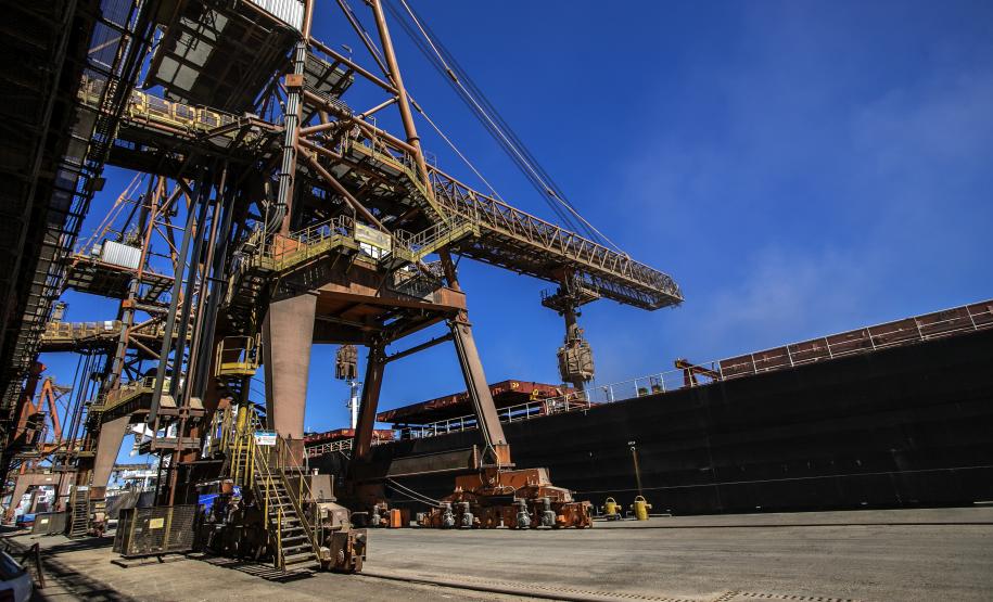 Porto de Paranaguá tem alta de 11,73% nas movimentações de grãos pelo Corredor Leste