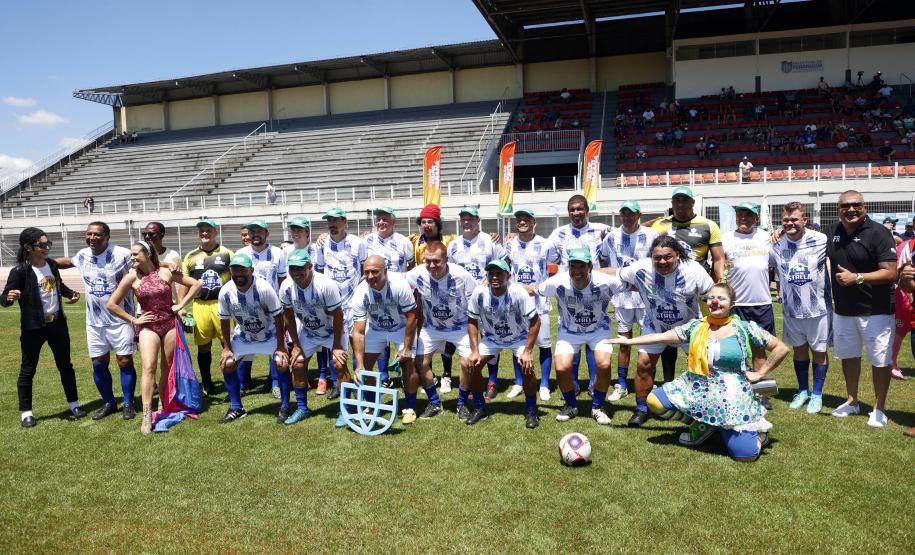 Dia do Trabalhador Portuário foi celebrado com Futebol das Estrelas em Paranaguá