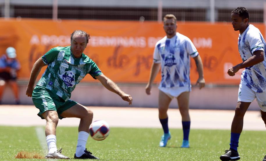 Dia do Trabalhador Portuário foi celebrado com Futebol das Estrelas em Paranaguá