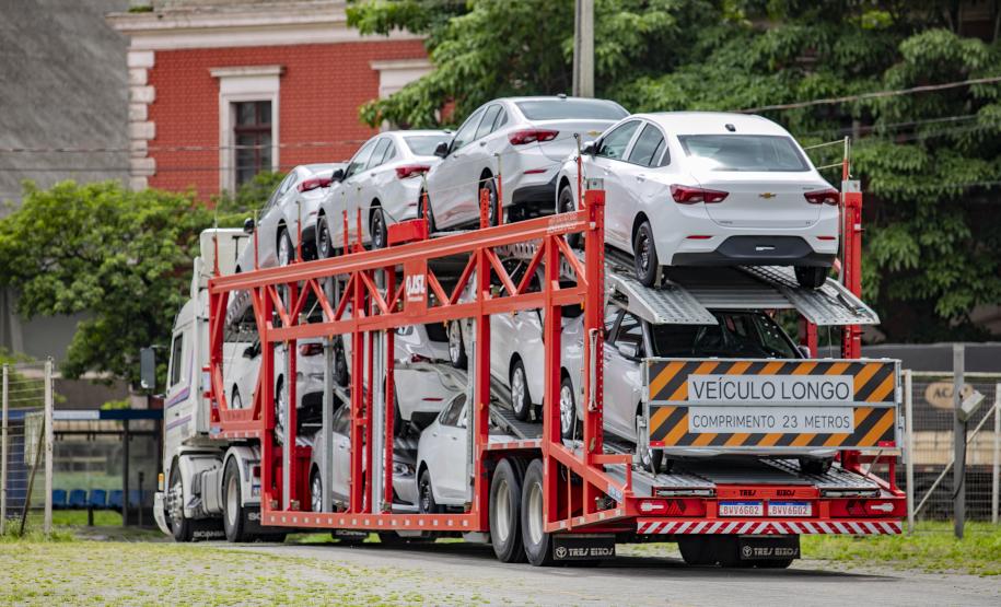 Montadora com sede no Rio Grande do Sul passa a exportar veículos pelo Porto de Paranaguá