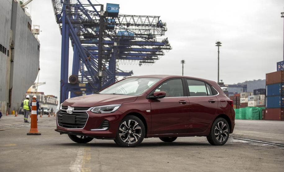 Montadora com sede no Rio Grande do Sul passa a exportar veículos pelo Porto de Paranaguá