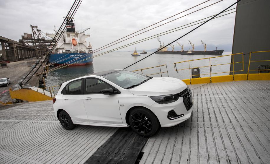 Montadora com sede no Rio Grande do Sul passa a exportar veículos pelo Porto de Paranaguá