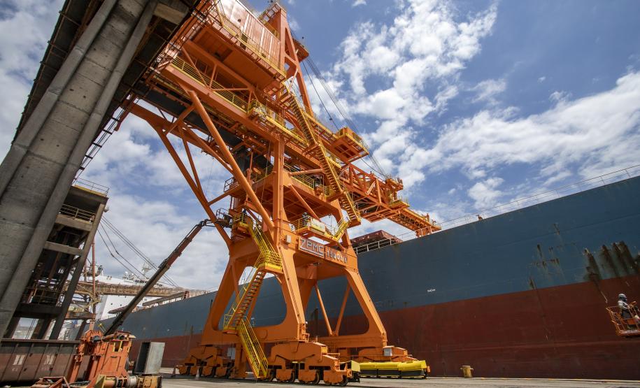 Janeiro foi de recorde nas exportações de grãos pelo Corredor Leste do Porto de Paranaguá