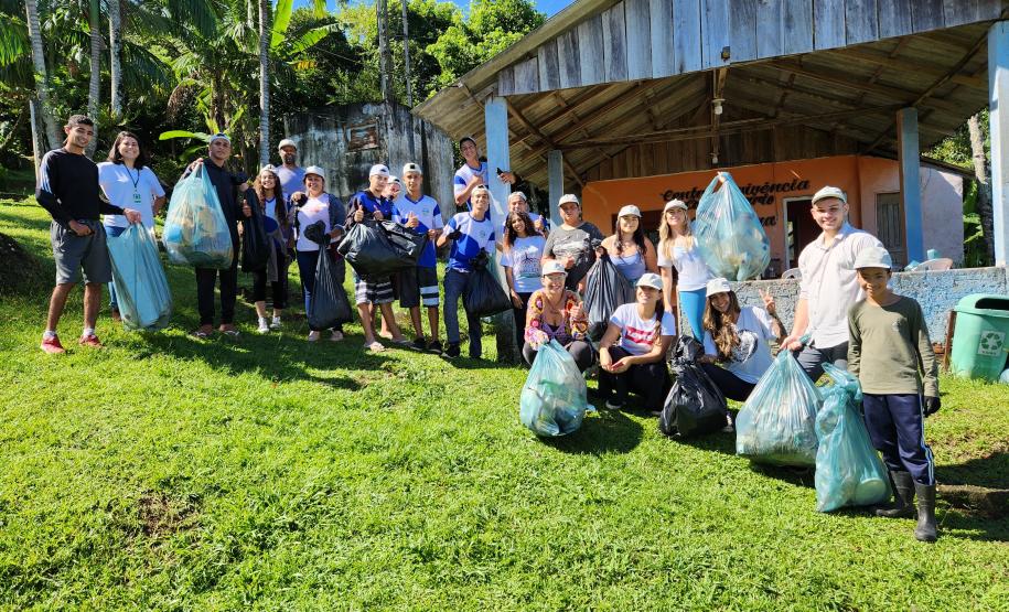 Ação preparou a comunidade para evento agendado dia 25, com oficina de confecção de biodigestores e orientações sobre saneamento básico e
