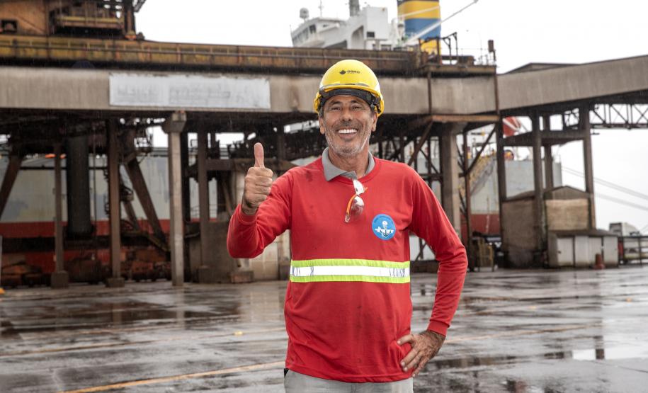 Portuários mostram orgulho pela atividade neste Dia do Trabalho e do Trabalhador