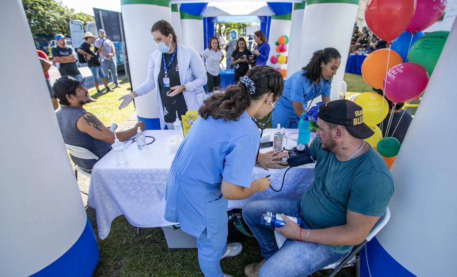 Porto em Ação faz mais de 500 atendimentos a caminhoneiros no Pátio de Triagem