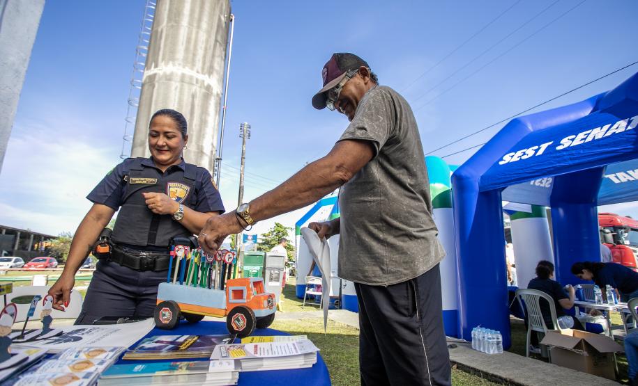 Porto em Ação faz mais de 500 atendimentos a caminhoneiros no Pátio de Triagem
