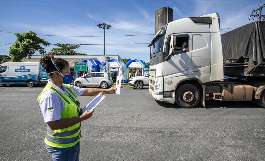 Porto em Ação faz mais de 500 atendimentos a caminhoneiros no Pátio de Triagem