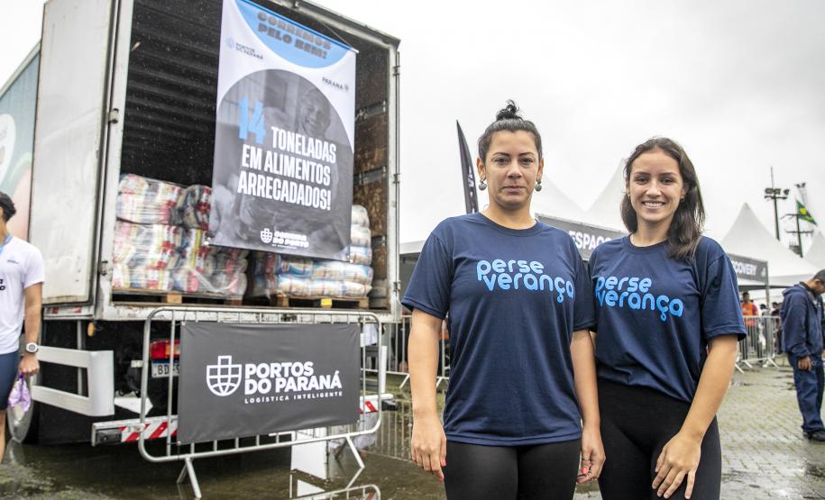 Na manhã deste domingo (16), apesar da chuva, a movimentação foi intensa não de carga, mas de pessoas, no cais do Porto de Paranaguá. Uma prova inédita, a primeira Corrida do Porto reuniu mais de mil atletas, em quatro diferentes modalidades.