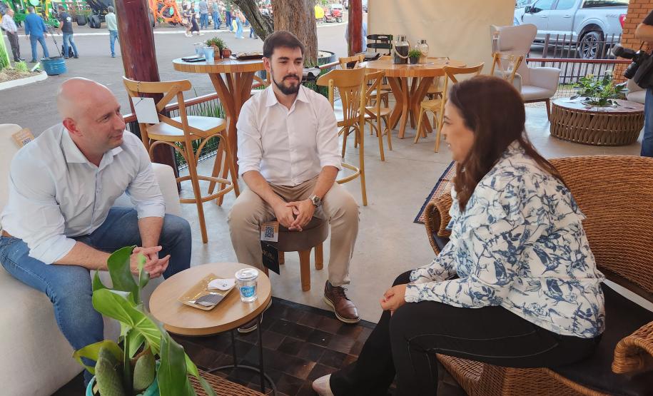 Ação visa melhorar o atendimento a alguns dos principais clientes e usuários do porto de Paranaguá e ter conhecimento da expectativa de movimentação de carga para o ano.