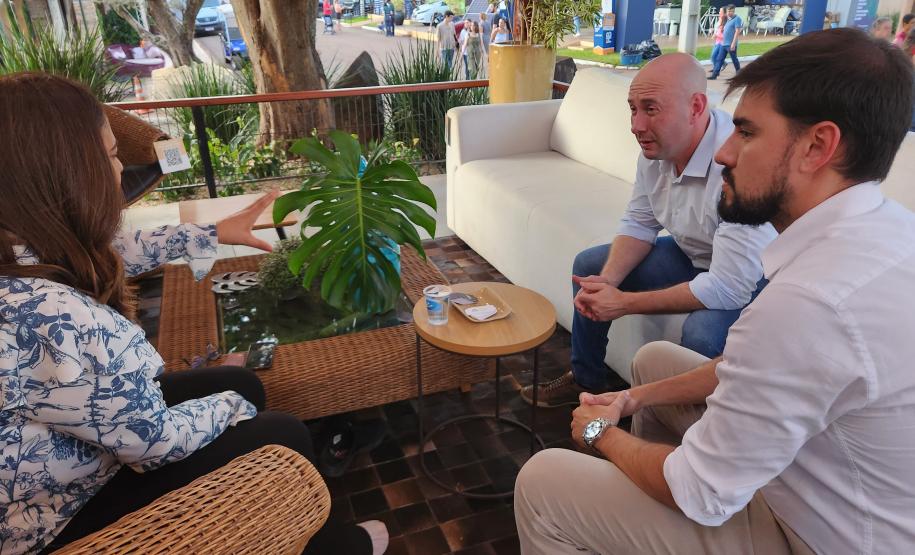 Ação visa melhorar o atendimento a alguns dos principais clientes e usuários do porto de Paranaguá e ter conhecimento da expectativa de movimentação de carga para o ano.