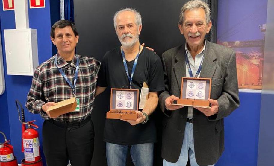 Emoção marca despedida de 29 empregados da Portos do Paraná que saíram no PDI