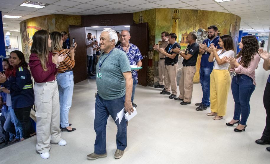 Emoção marca despedida de 29 empregados da Portos do Paraná que saíram no PDI