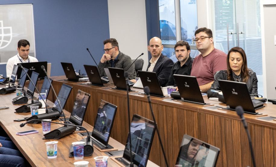 Portos do Paraná apresenta governança corporativa e gestão estratégica ao TCE