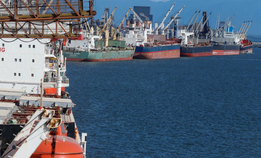 Com movimentação recorde, setor portuário amplia contribuição de ISS em Paranaguá em 76%