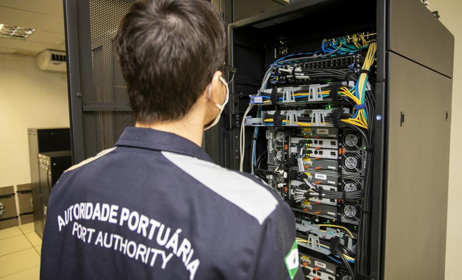 Com novos sistemas, Celepar e Portos do Paraná garantem agilidade no comércio exterior