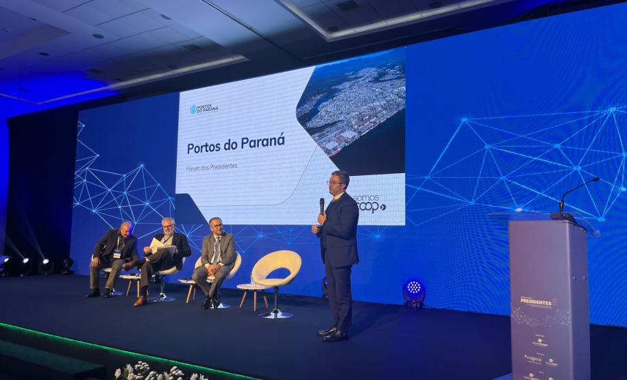As vantagens de exportar pelo portos de Paranaguá e Antonina foram debatidas nesta sexta-feira (16), no Fórum dos Presidentes de cooperativas, realizado pelo Sistema Ocepar, em Foz do Iguaçu