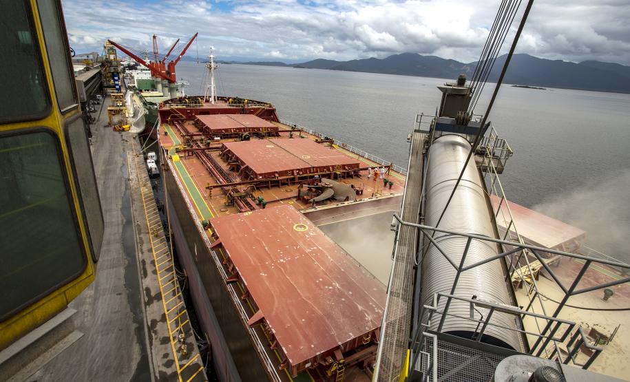 Com 2,5 milhões de toneladas, Corredor Leste de Paranaguá teve recorde de movimentação em maio