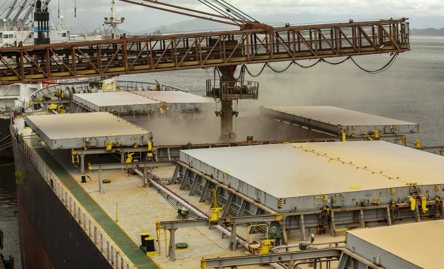 Com 2,5 milhões de toneladas, Corredor Leste de Paranaguá teve recorde de movimentação em maio