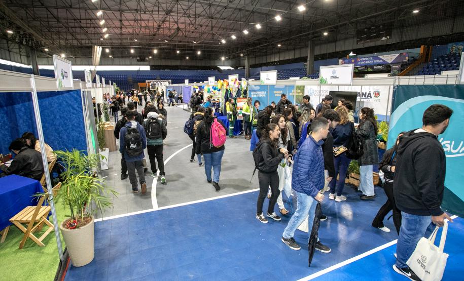 Portos do Paraná mostra ações de sustentabilidade na Semana do Meio Ambiente de Paranaguá