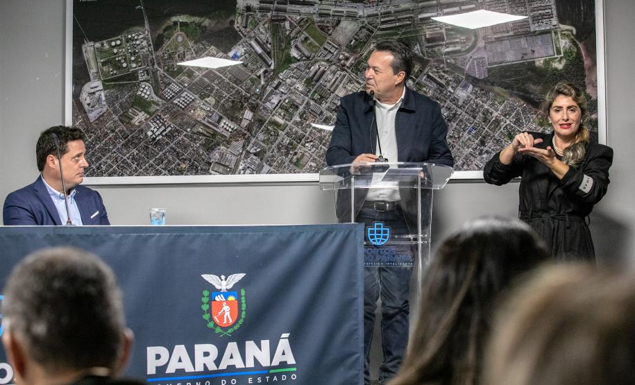 Empresa pública reuniu representantes do Estado, municípios e empresários dos mais diversos segmentos de comércio e serviços do Litoral nesta terça. A previsão é que cerca de 2 mil pessoas passem pela região durante cada uma das escalas da MSC em Paranaguá, injetando mais de R$ 1,5 milhão, por semana, na economia local.