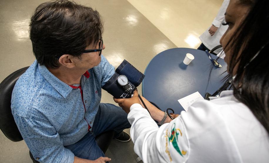 Em ação paralela, enfermeiras aferiram a pressão e calcularam o Índice de Massa Corpórea (IMC) de colaboradores e de funcionários de empresas terceirizadas.