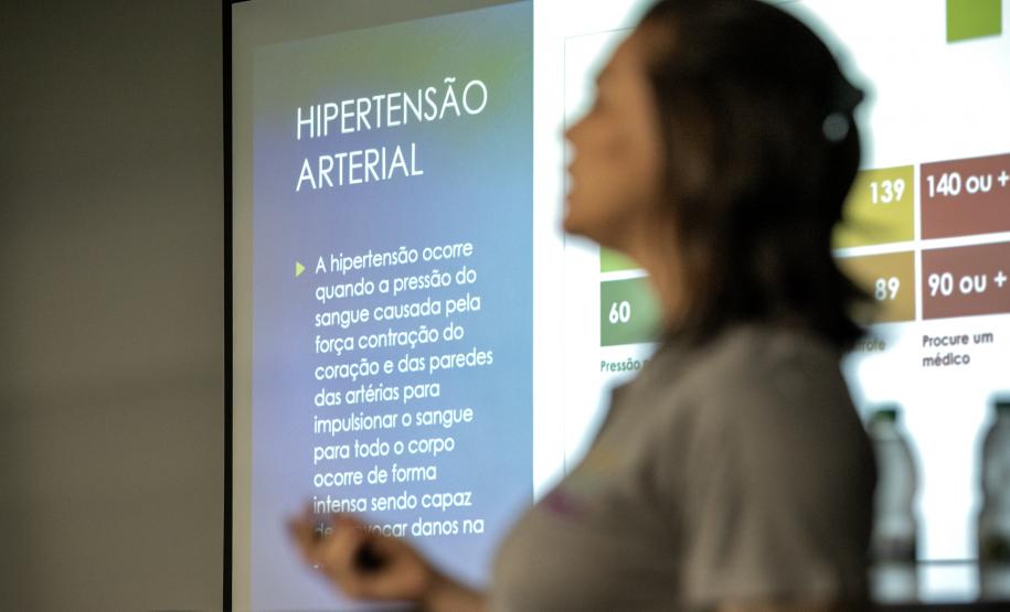 Em ação paralela, enfermeiras aferiram a pressão e calcularam o Índice de Massa Corpórea (IMC) de colaboradores e de funcionários de empresas terceirizadas.