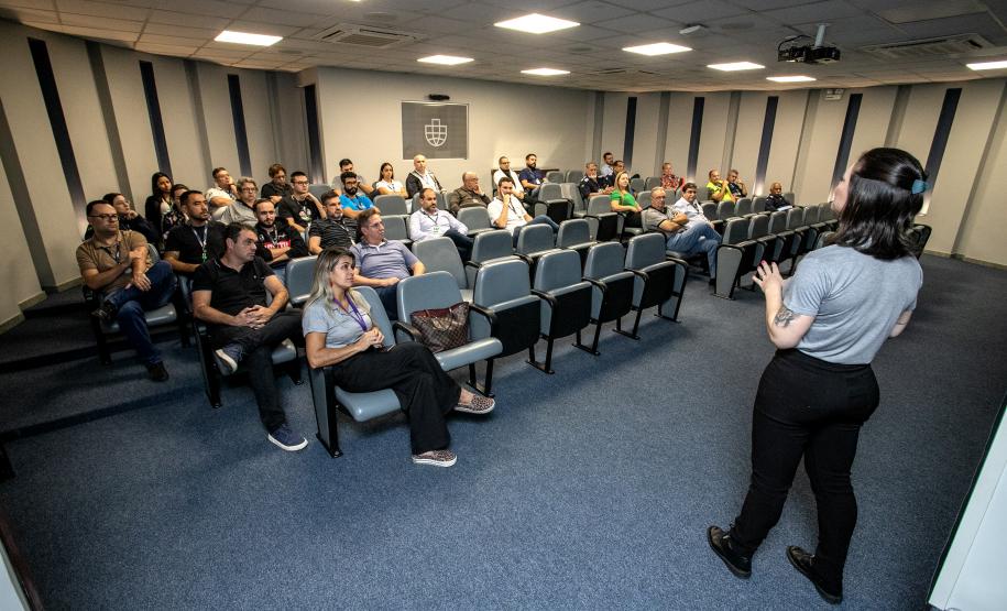 Em ação paralela, enfermeiras aferiram a pressão e calcularam o Índice de Massa Corpórea (IMC) de colaboradores e de funcionários de empresas terceirizadas.