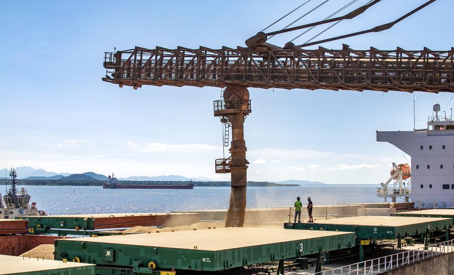 Com 2,5 milhões de toneladas, Corredor Leste de Paranaguá teve recorde de movimentação em maio