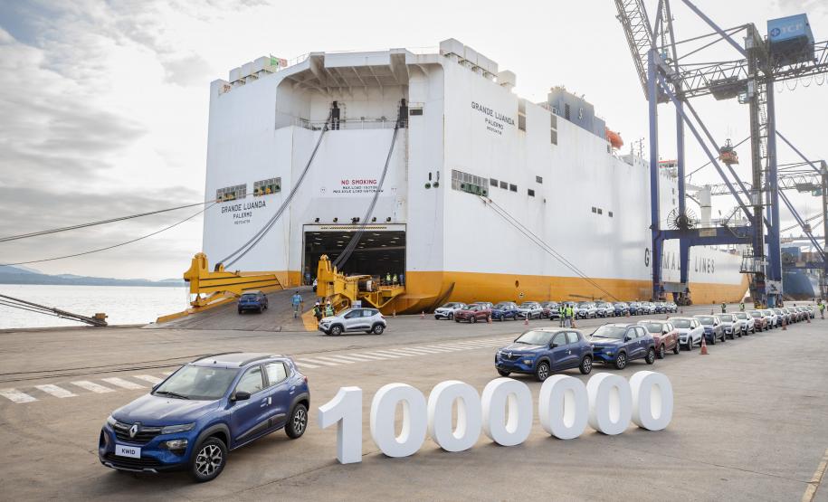 renault-exportacao-porto-de-paranagua.jpg